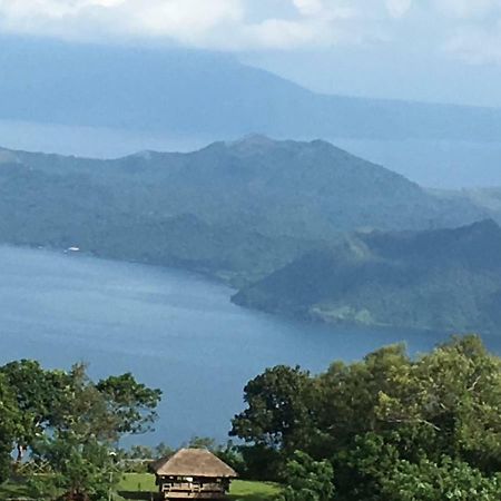 A Breath Taking View Of Taal Lake & Volcano تاجيتاي المظهر الخارجي الصورة