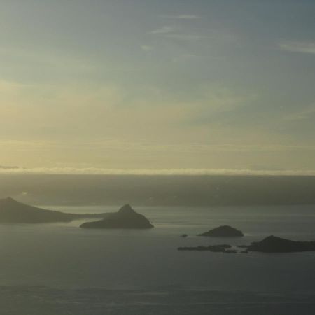 A Breath Taking View Of Taal Lake & Volcano تاجيتاي المظهر الخارجي الصورة