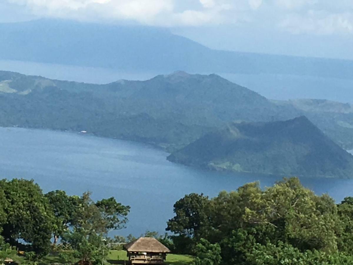A Breath Taking View Of Taal Lake & Volcano تاجيتاي المظهر الخارجي الصورة