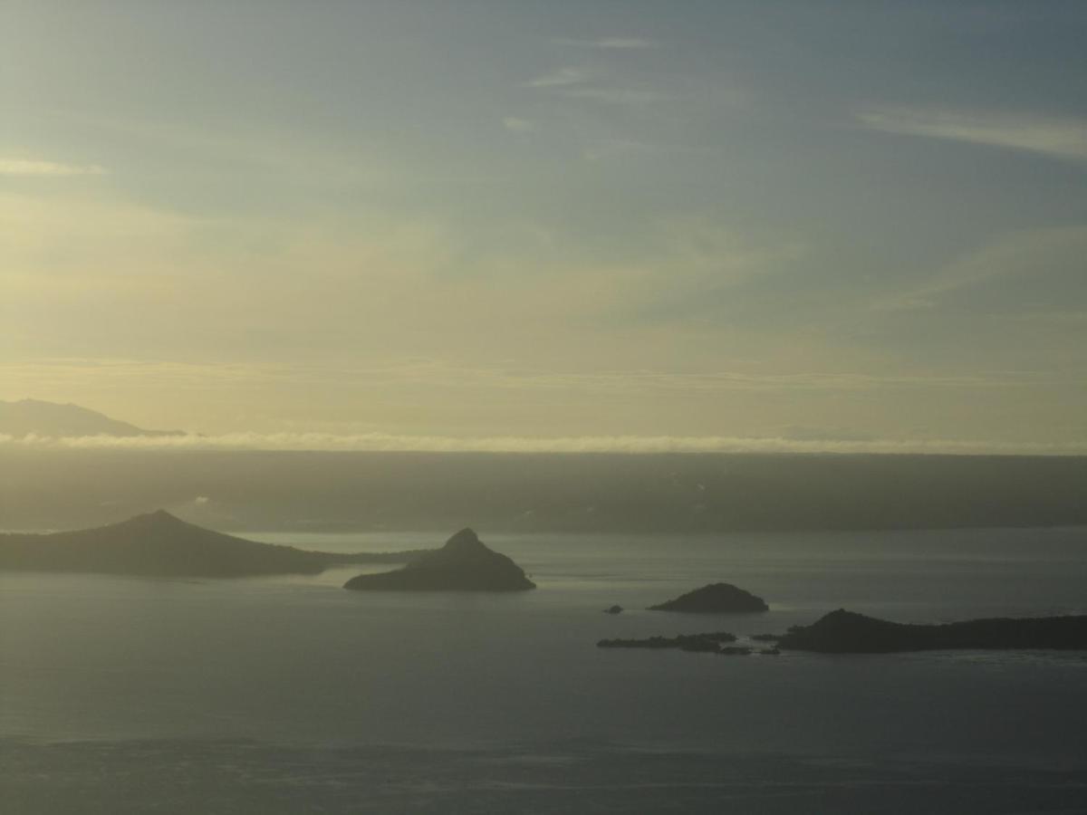 A Breath Taking View Of Taal Lake & Volcano تاجيتاي المظهر الخارجي الصورة